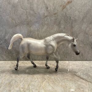 Breyer Horse Mistletoe